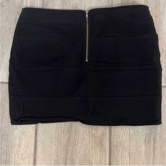 Volcom Black Skirt Size 5 - Picture 3 of 5